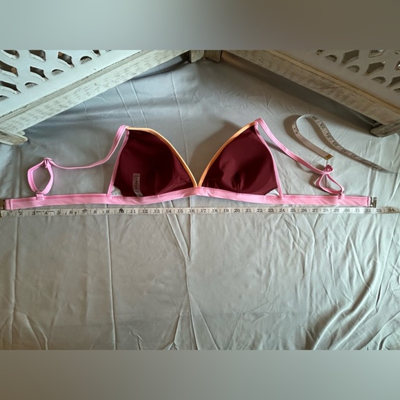 Stylish Women's Swimwear Set in Burgundy and Pink - Picture 14 of 16